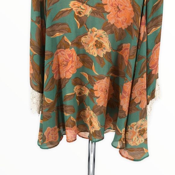 Show Me Your Mumu Portabella Crochet Trim Bell Sleeve Dress in Miss Magnolia - Picture 6 of 12